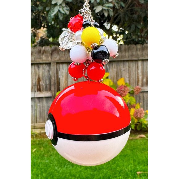 Pokemon Poke’ Ball Engagement Ring Box Keychain Purse Bag Charm - Picture 2 of 7